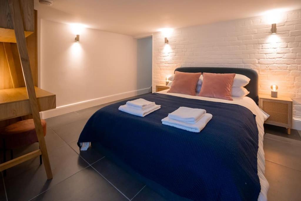 Hereford - Clifton Villa - Beautifully Presented House Located A Short Walk From City Centre - Sleeps 6 Guests - Perfect For Exploring Hereford - Hosted By Rentmyhouse المظهر الخارجي الصورة